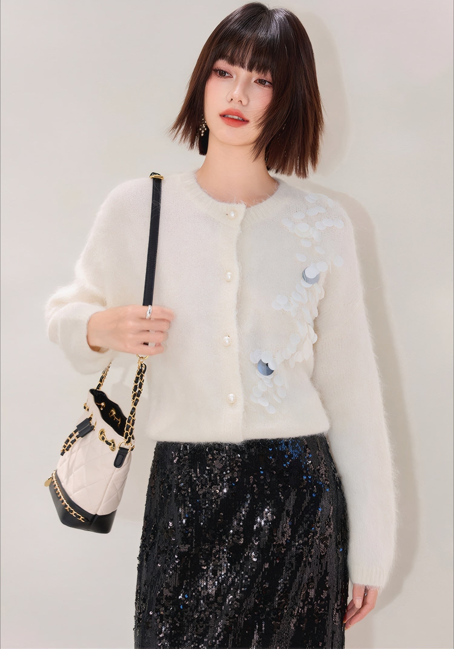 ELNOVÉ Iris Blüten-Strickjacke