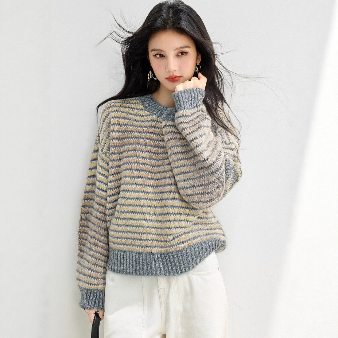 ELNOVÉ Véronique Classic Sweater