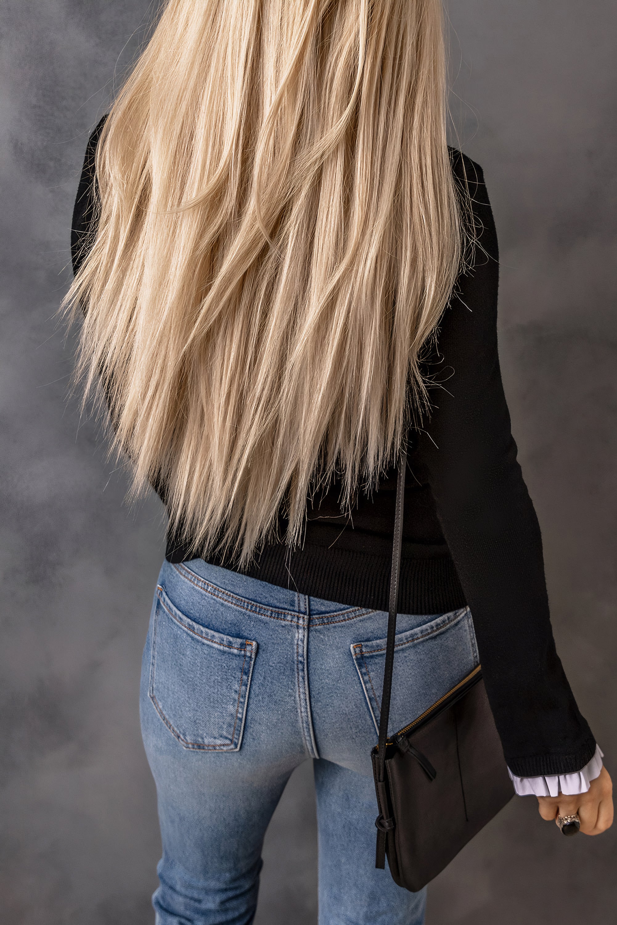 ELNOVÉ Coralie Rundhals-Pullover mit Rüschen