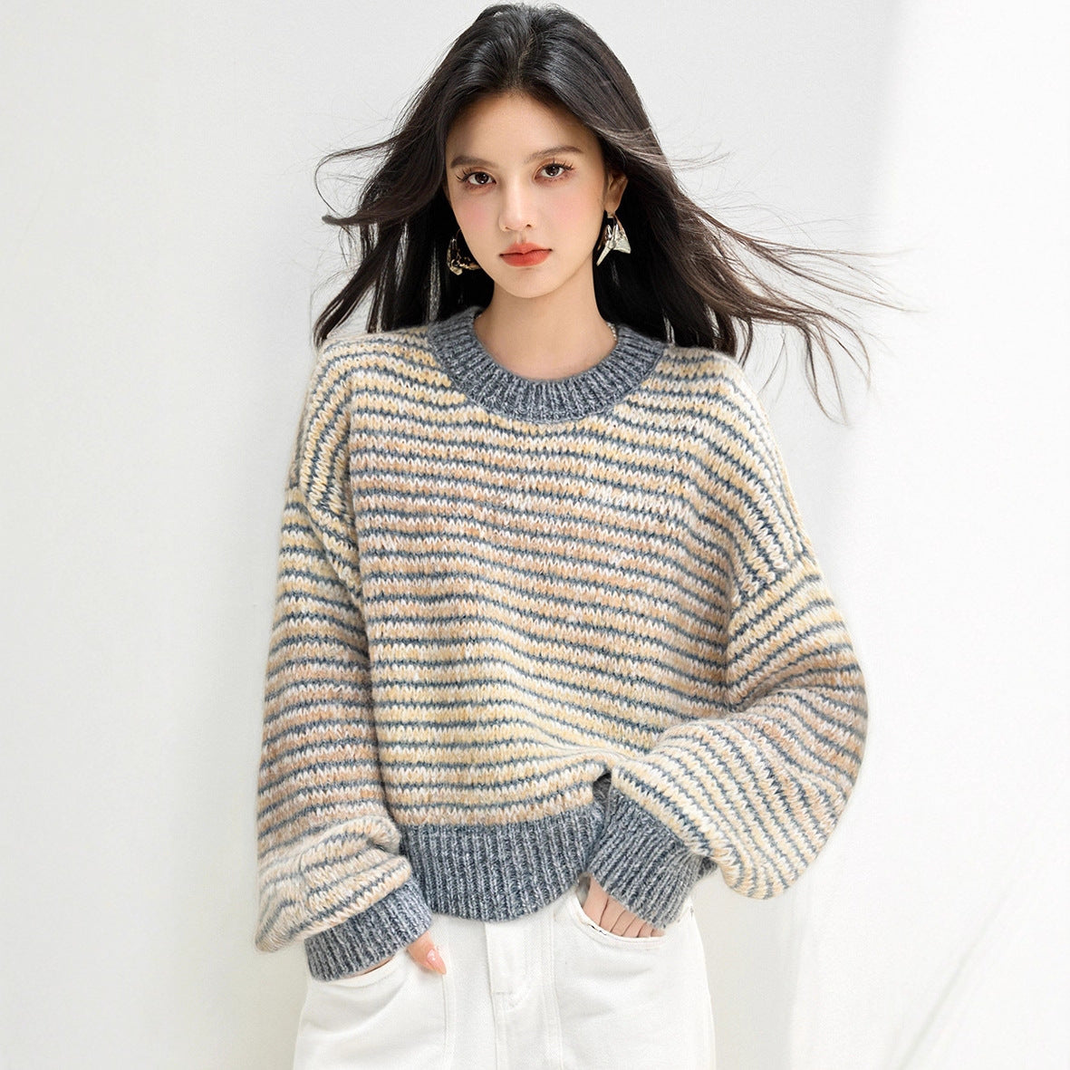 ELNOVÉ Véronique Classic Sweater