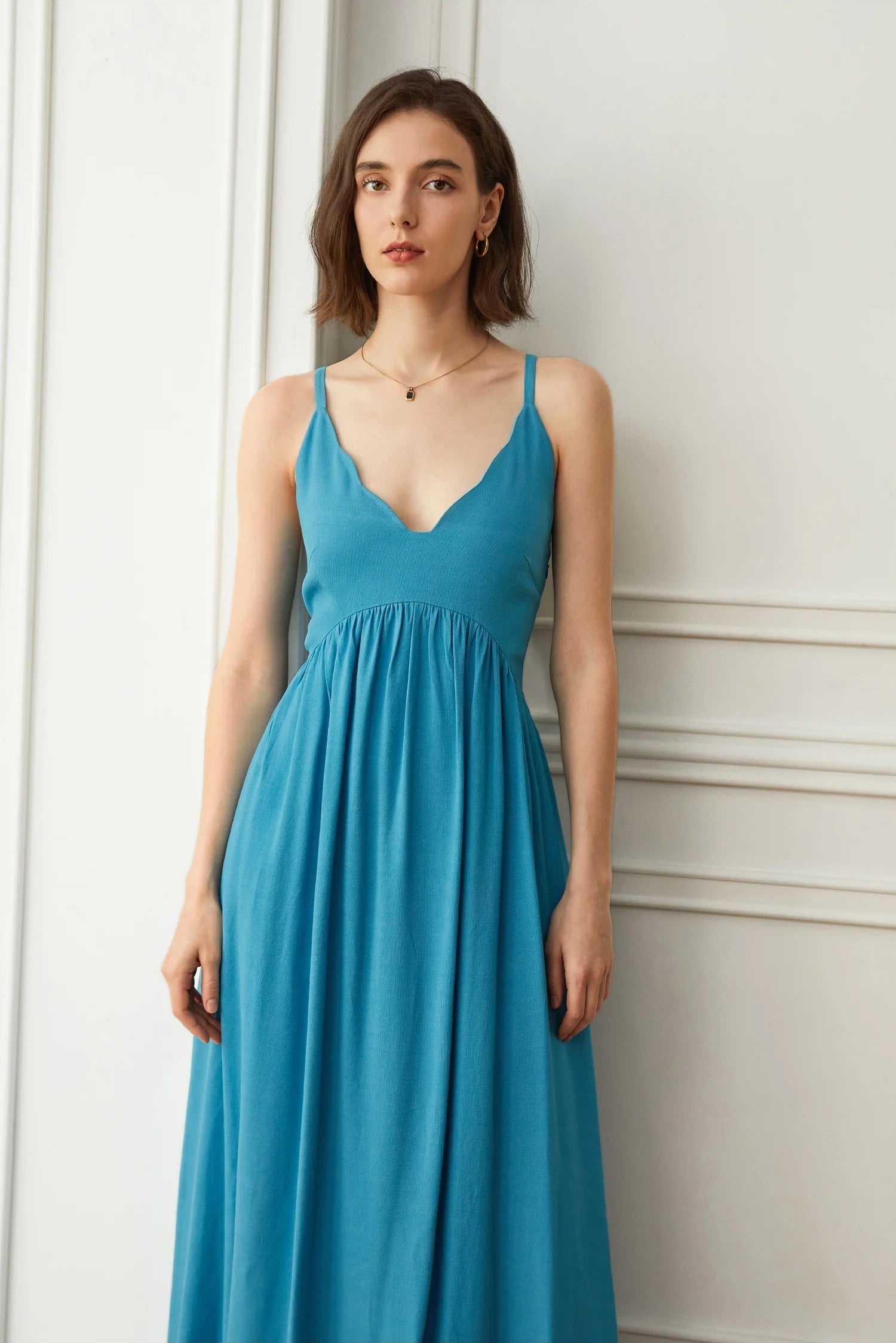 ELNOVÉ Béatrice V-Neck Ruched Sling Dress