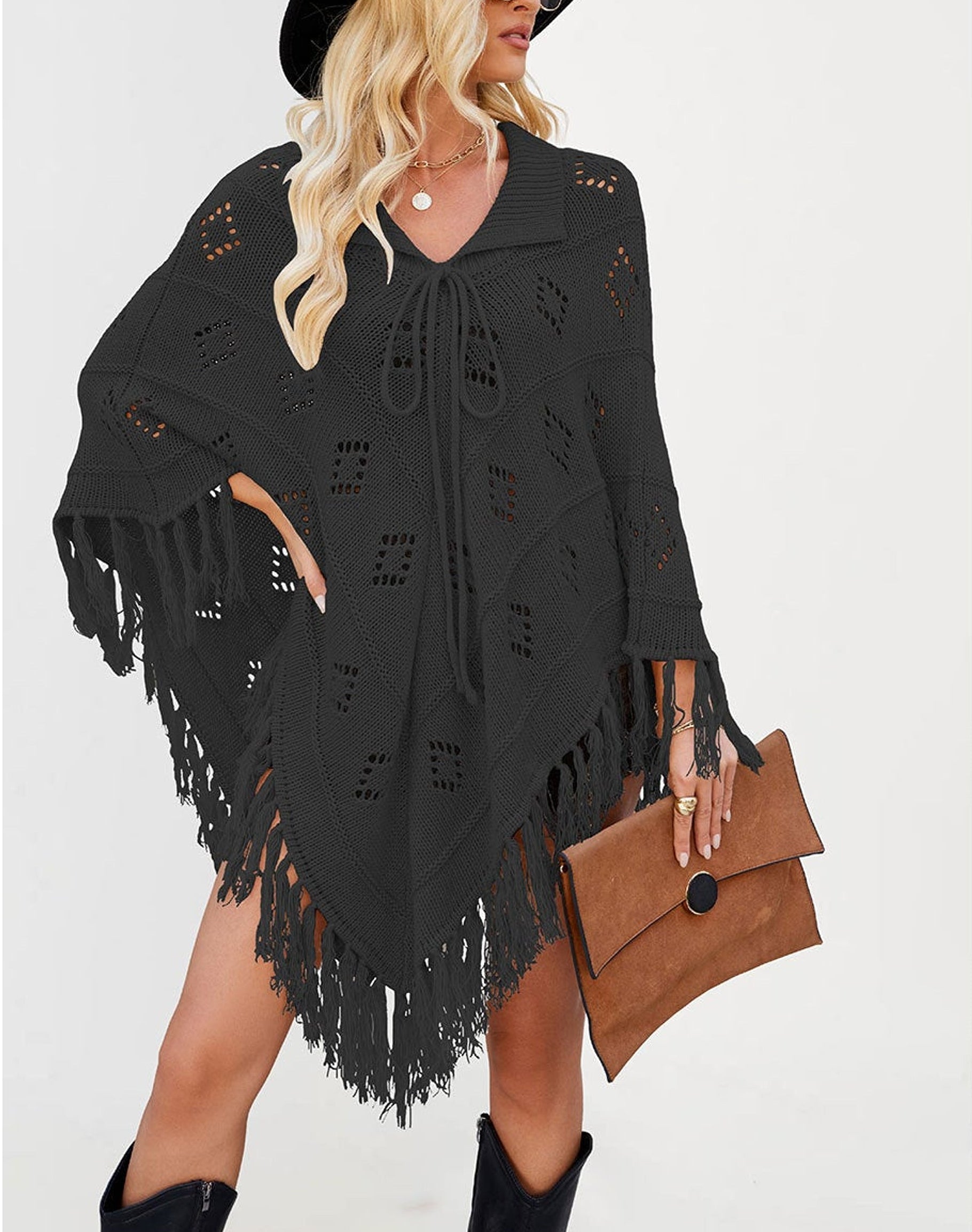 ELNOVÉ Ariane Tassel Knit Shawl