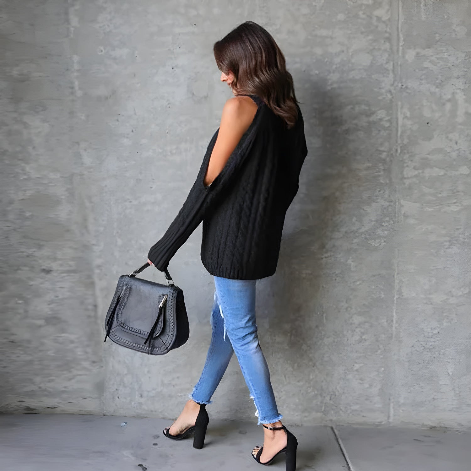 Schulterfreier Twist-Strick Pullover #Color_Black