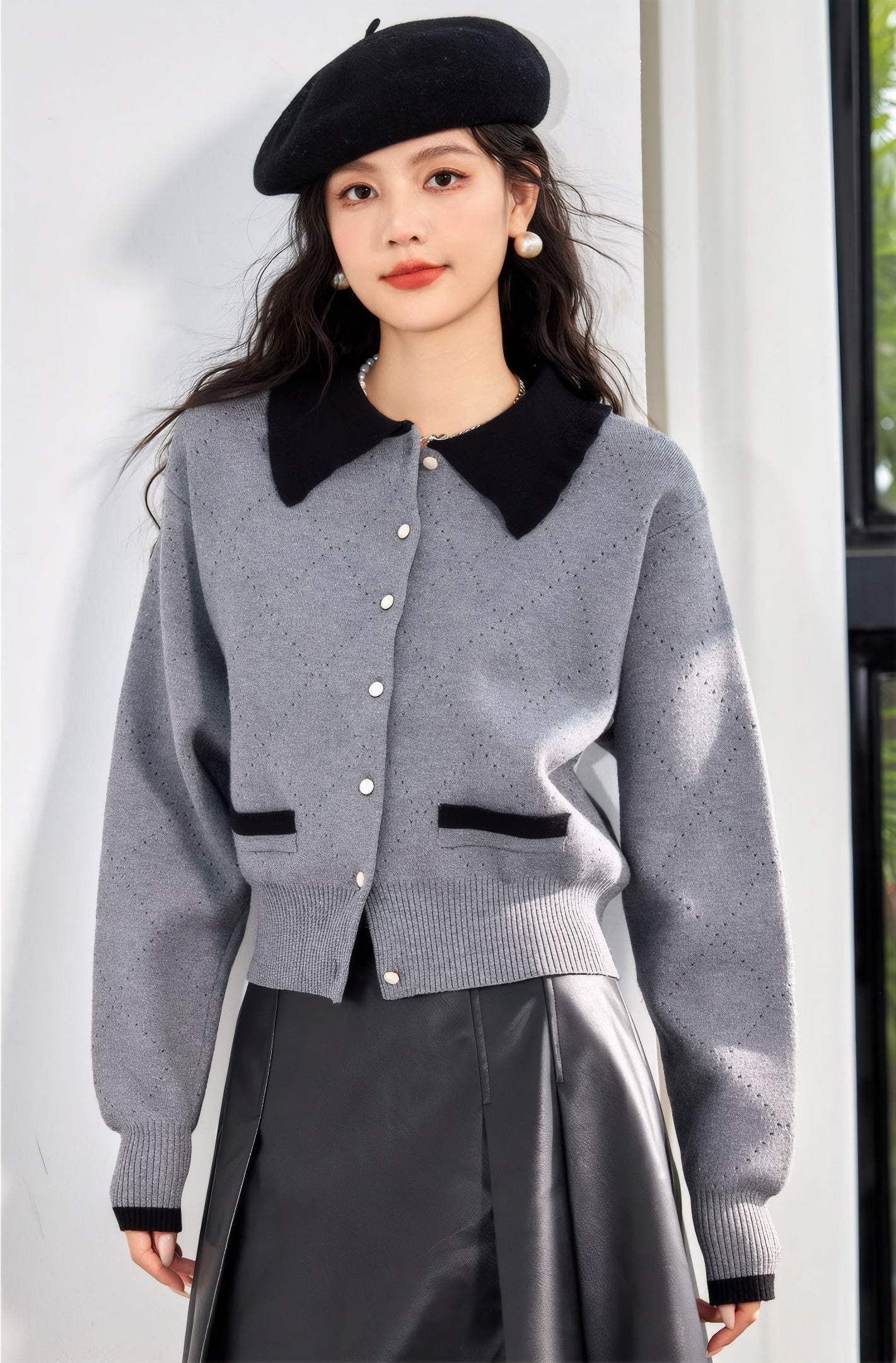 ELNOVÉ Charlotte Classic Sweater