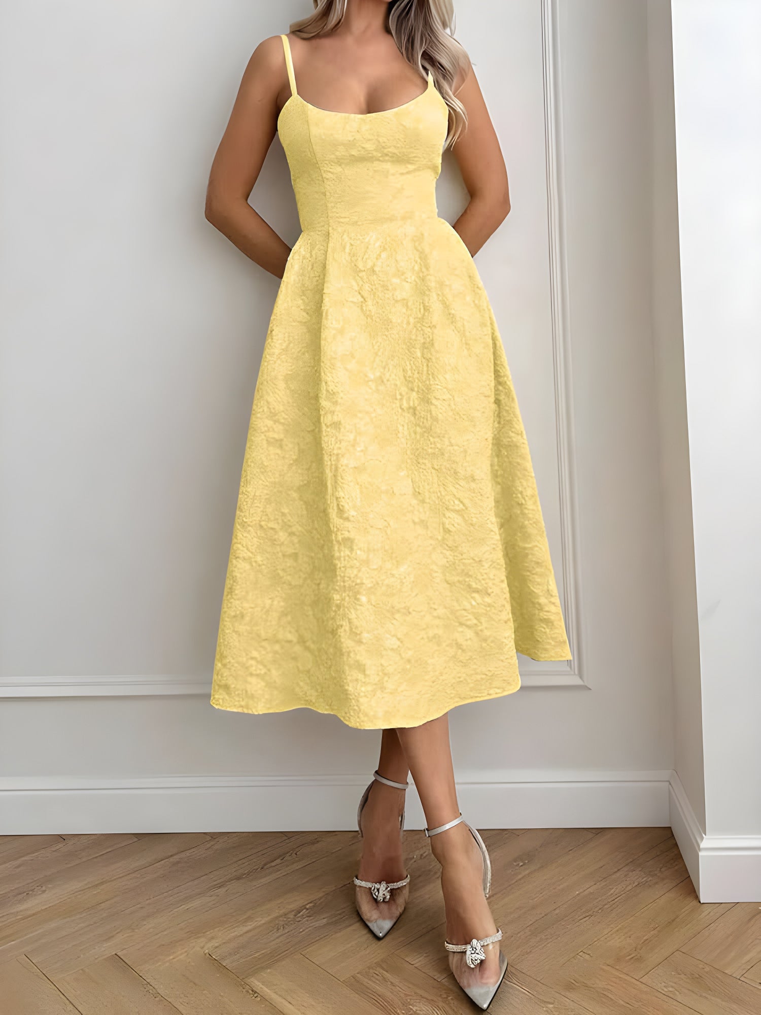 Céleste One-Shoulder Midi Dress#Color_Yellow