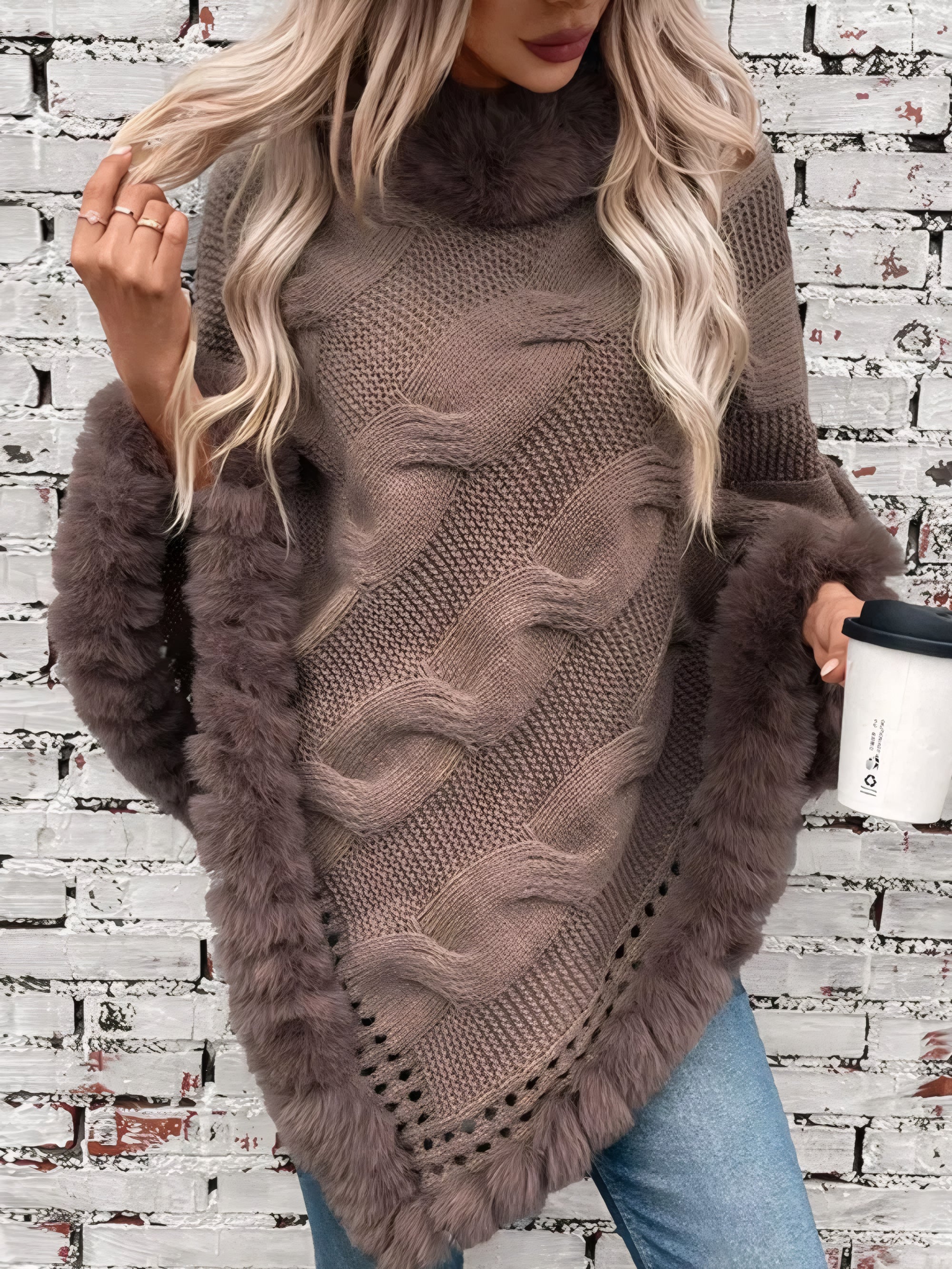 ELNOVÉ Renée Zopfmuster-Poncho