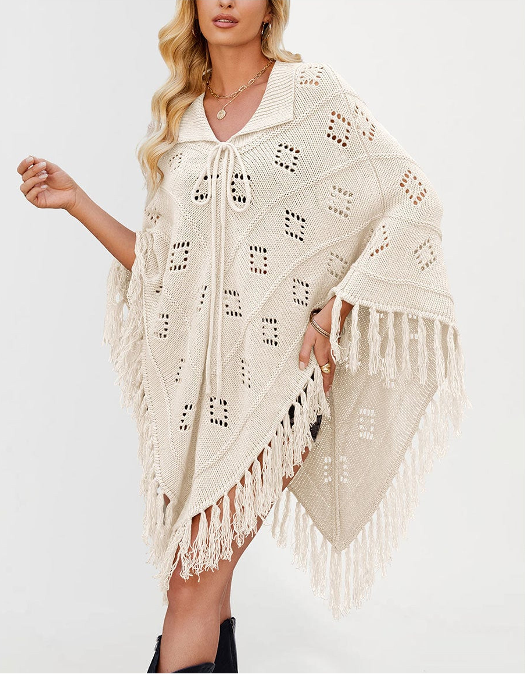 ELNOVÉ Ariane Tassel Knit Shawl