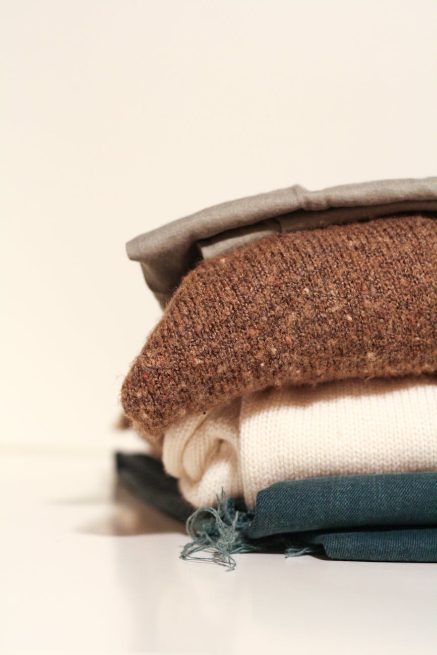 How to Store Sweaters in Summer: The Complete Guide