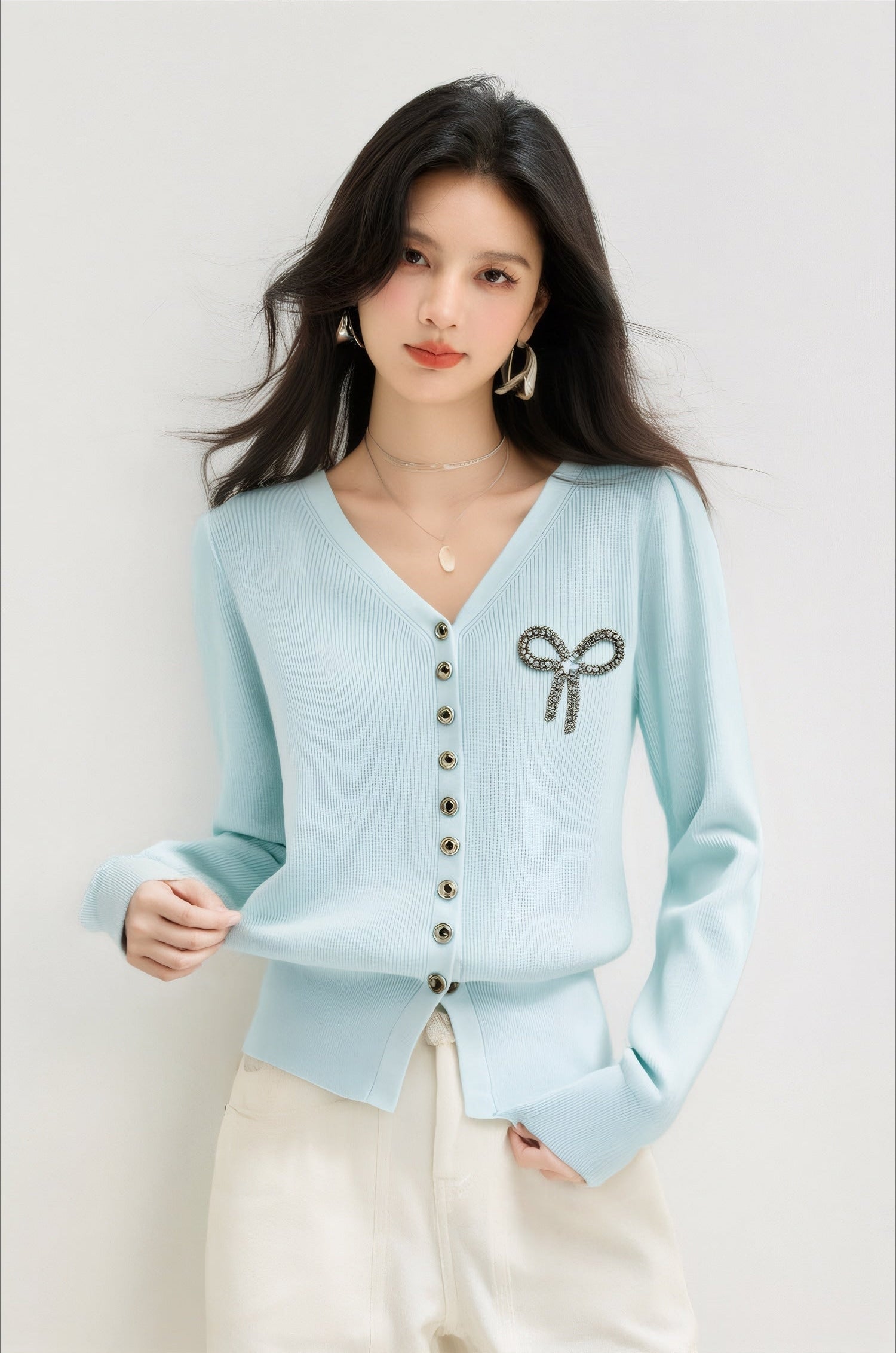 ELNOVÉ Hélène V-Ausschnitt Strickjacke