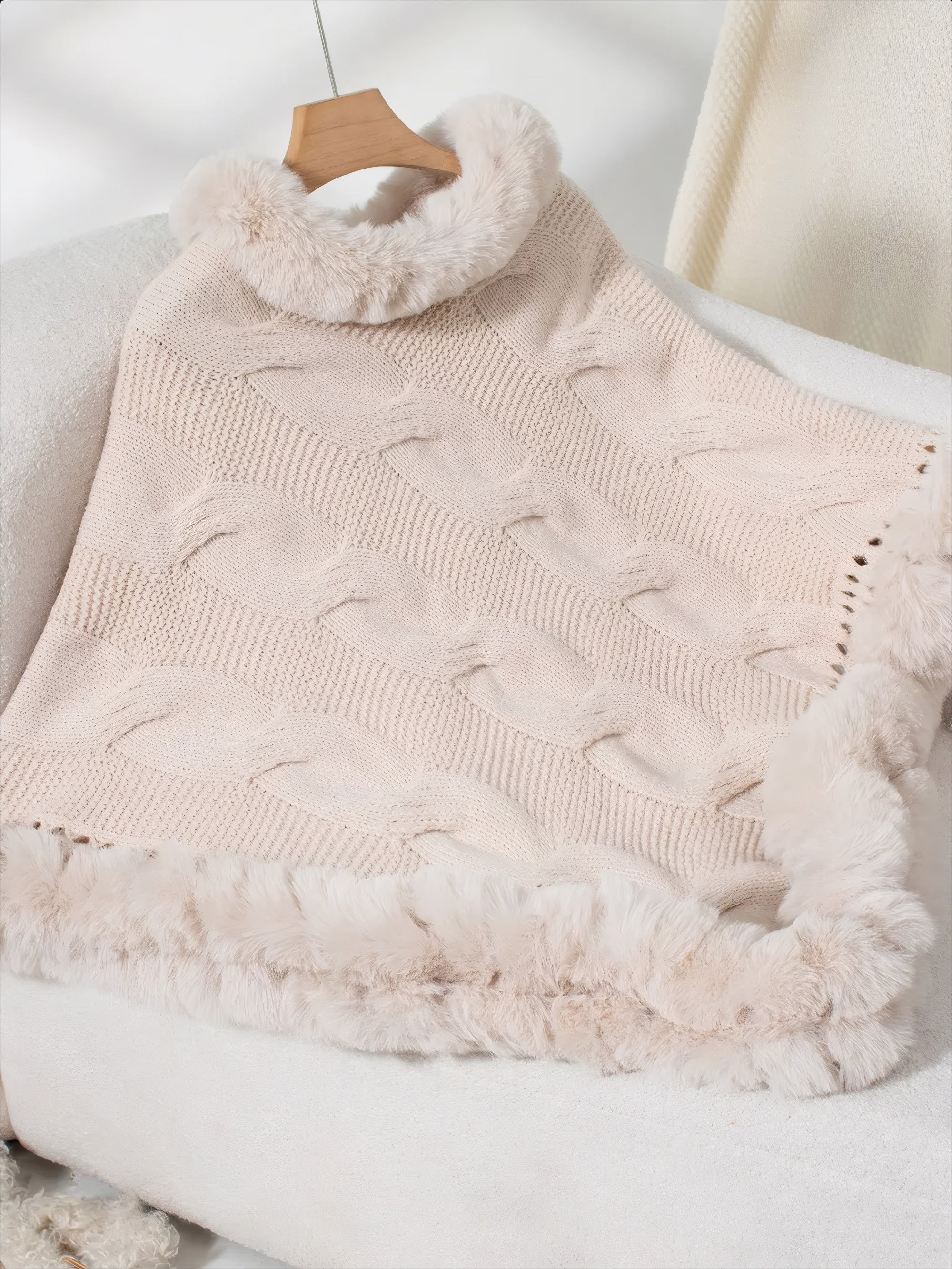 ELNOVÉ Renée Cable-Knit Poncho