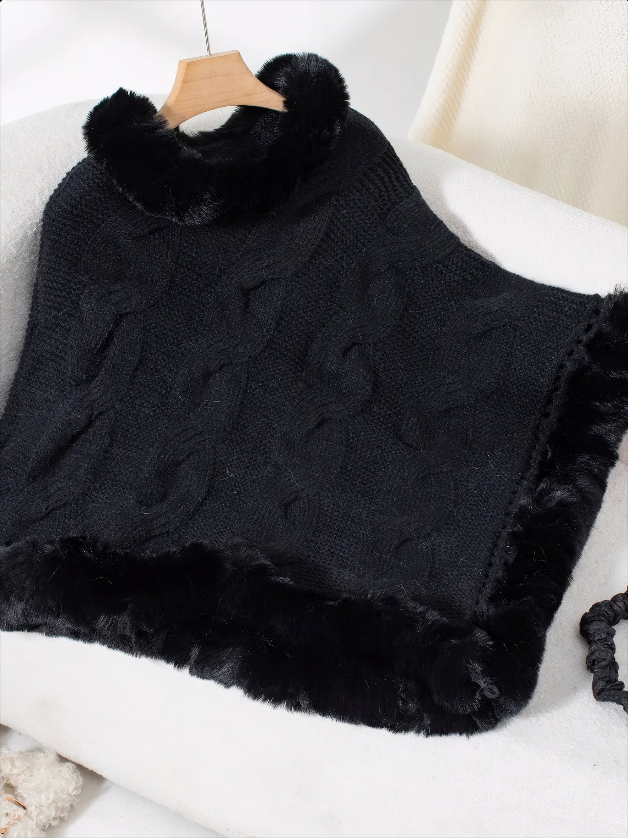 ELNOVÉ Renée Cable-Knit Poncho