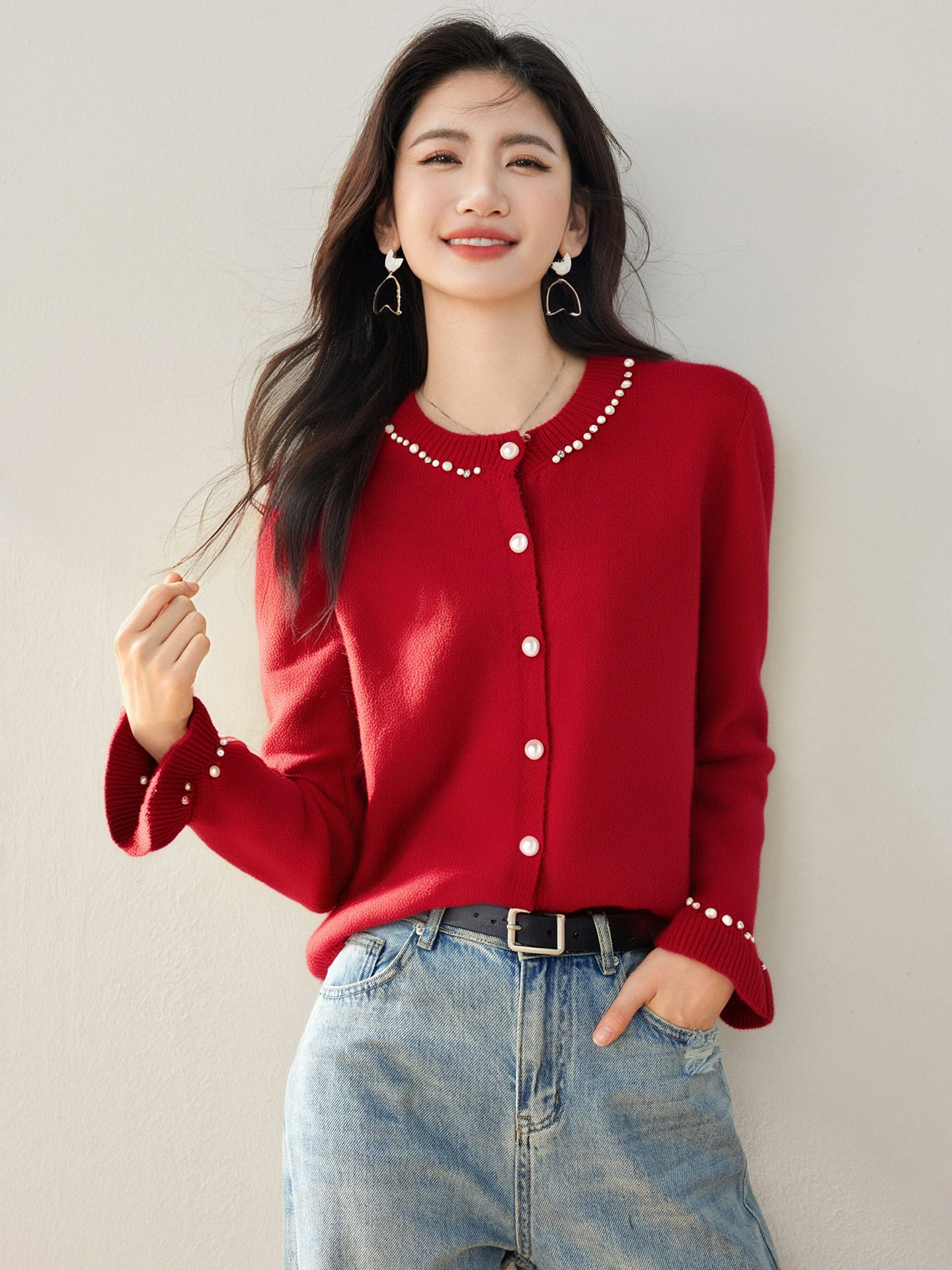 ELNOVÉ Louise Strickjacke mit Perlen