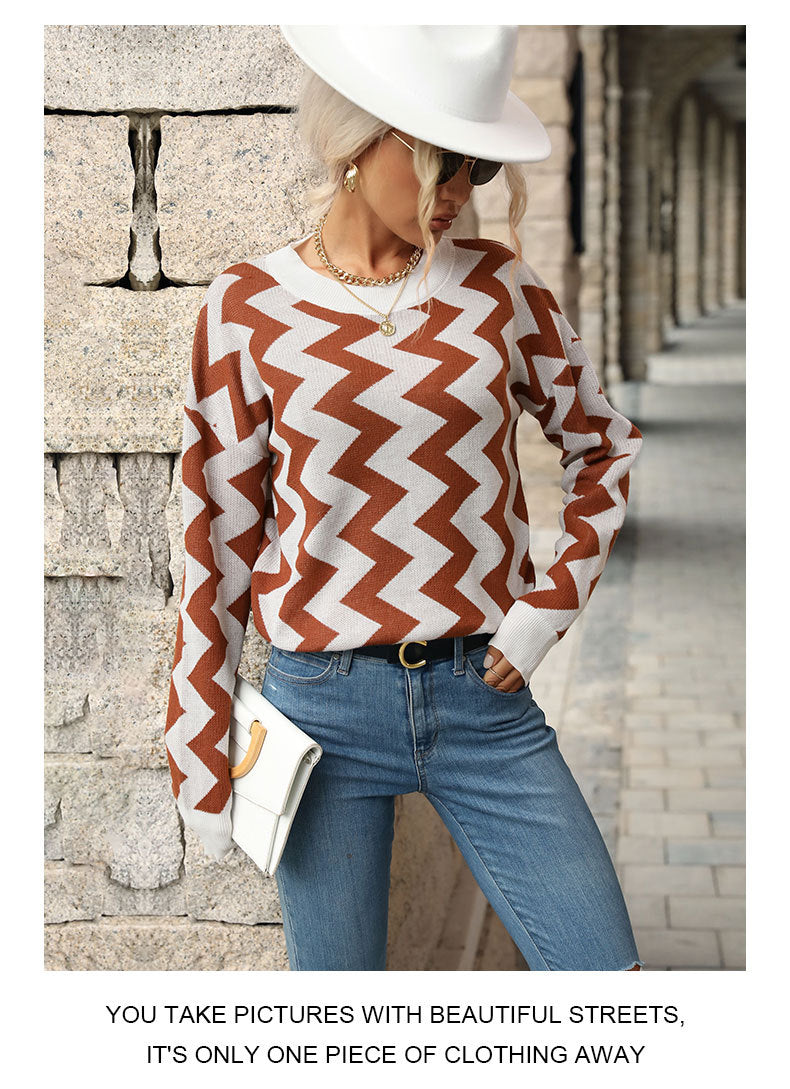 wave-pattern knit pullover