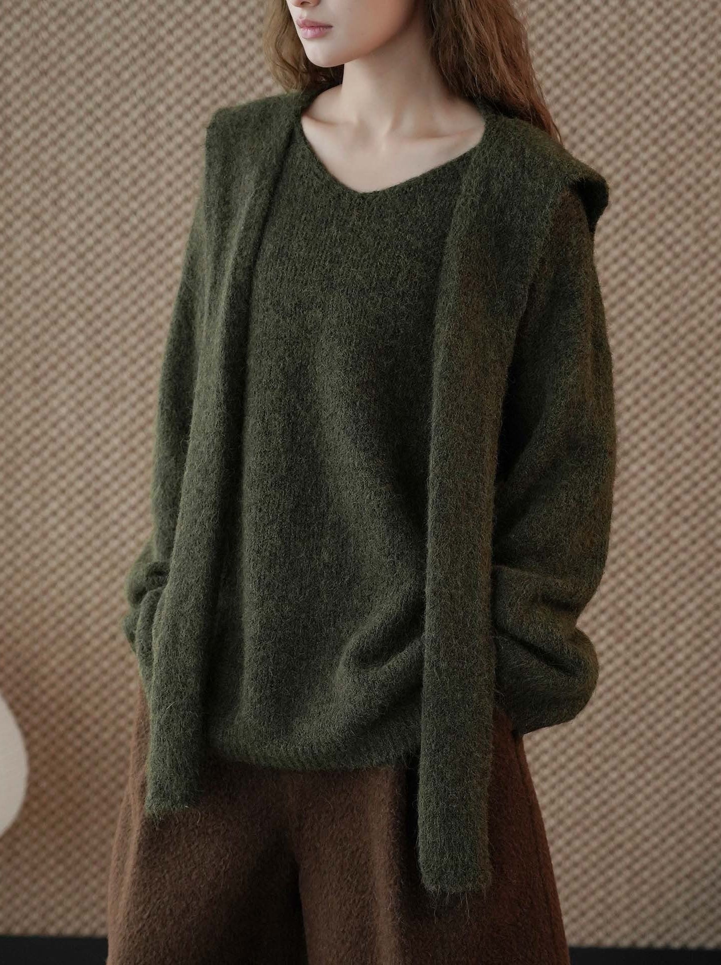 ELNOVÉ #Color_Green - Sweater