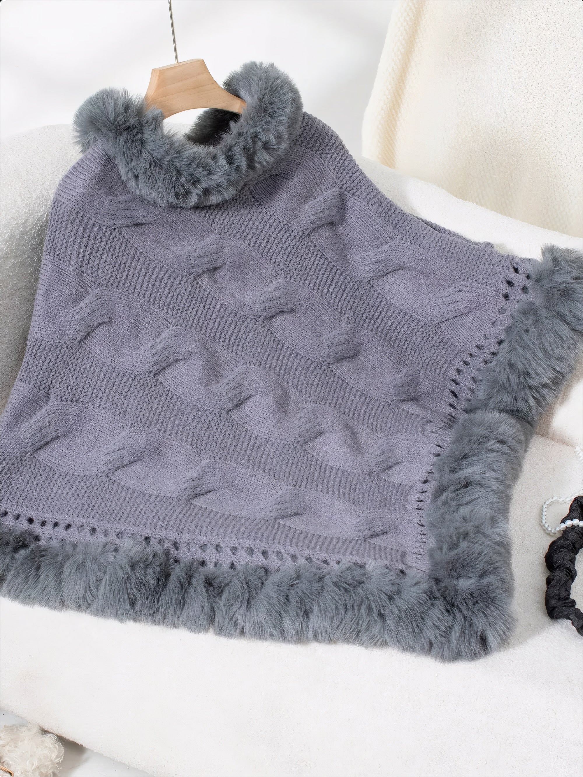 ELNOVÉ Renée Cable-Knit Poncho