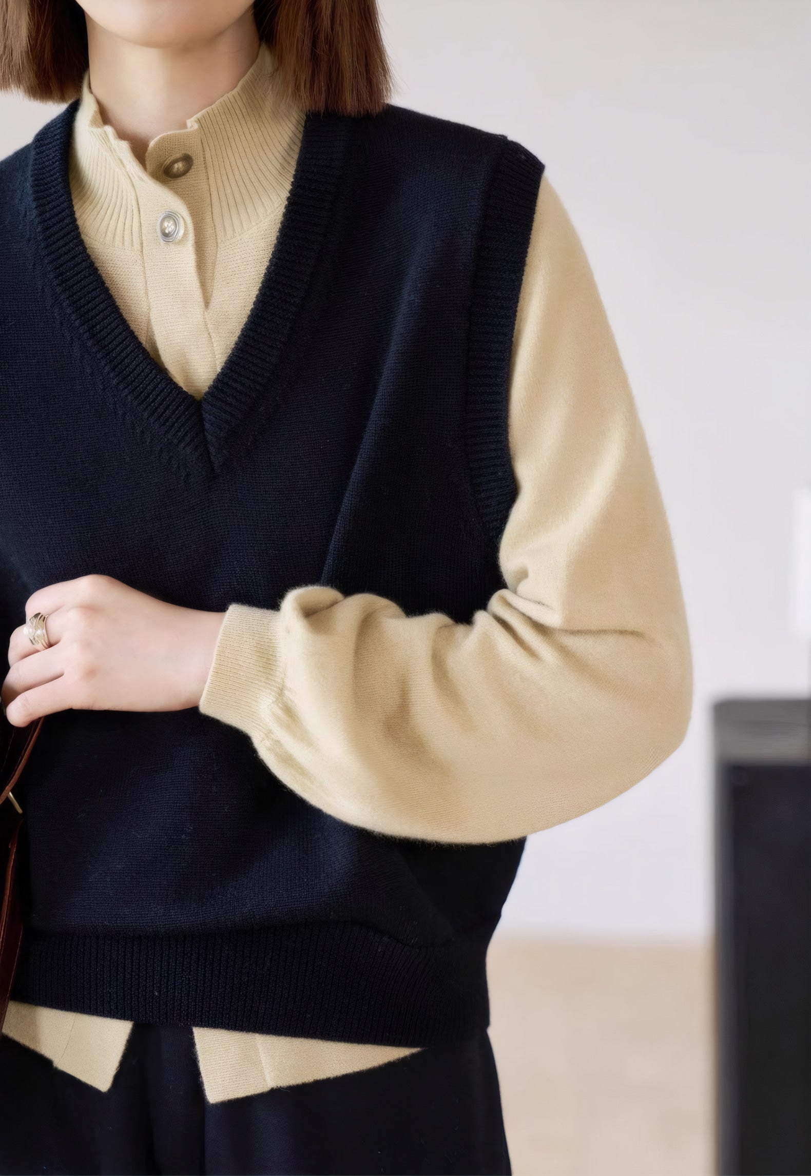 ELNOVÉ Chambord Stand-Collar Merino Sweater