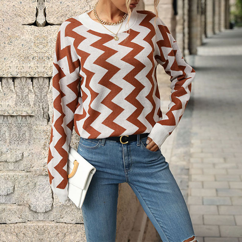 wave-pattern knit pullover