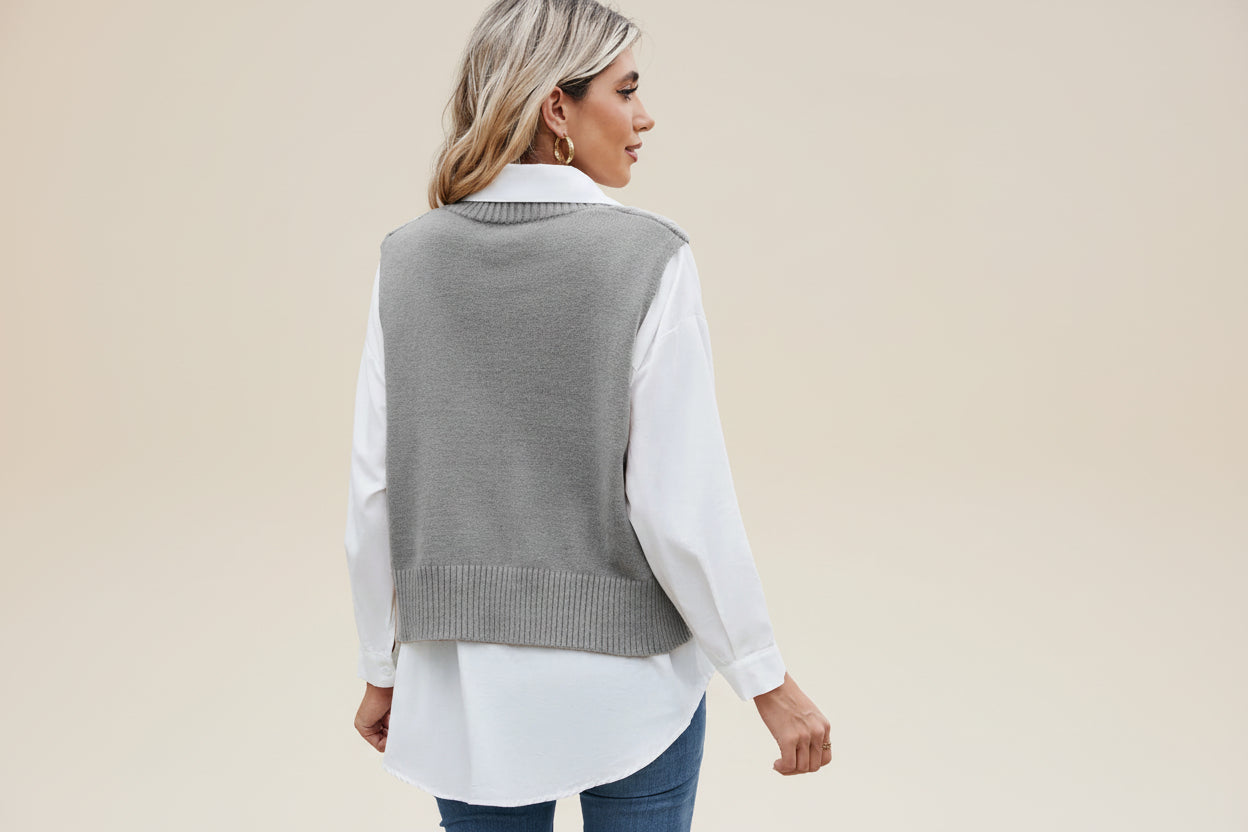 ELNOVÉ Cable-Knit V-Neck Sweater Vest