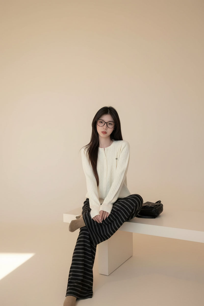 ELNOVÉ Cable Knit Long Sleeve Cardigan